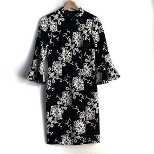 • Adrianna Papell height neckline modest long bell sleeve black and white size 4